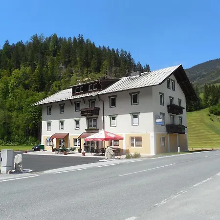 Marienhof 3*